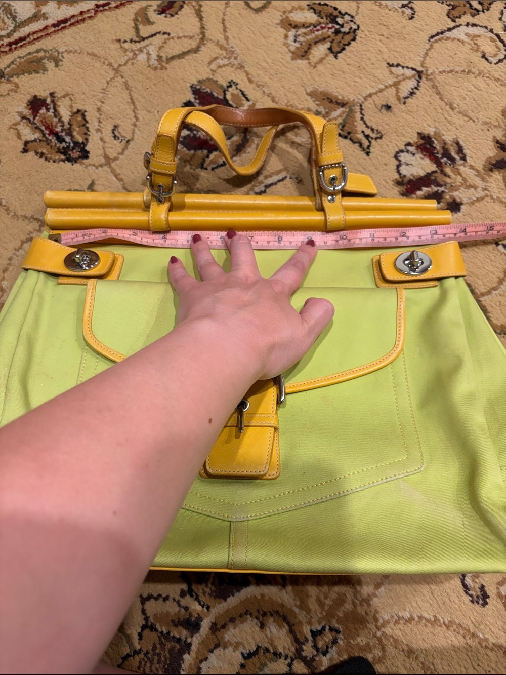 Rare Coach Yellow and Green Shoulder Bag with Soho Buckle and Turnlocks 9367 - Picture 8 of 12
